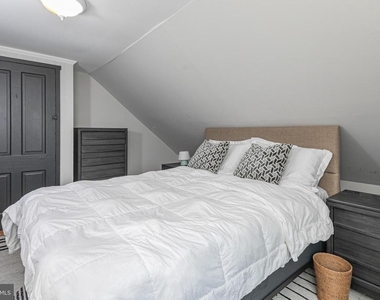 357 Nassau Street - Photo Thumbnail 18