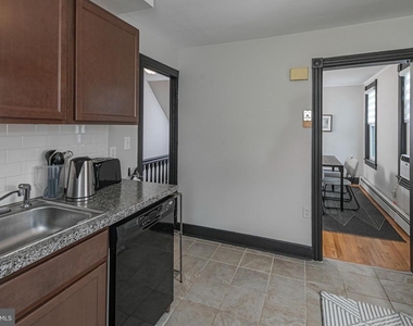 357 Nassau Street - Photo Thumbnail 5