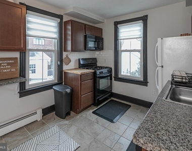 357 Nassau Street - Photo Thumbnail 4