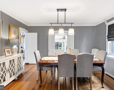 256 Hawthorne Avenue - Photo Thumbnail 3