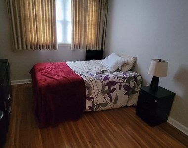 117 N Brookfield Road - Photo Thumbnail 5