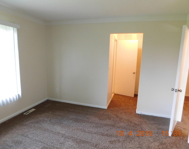 444 N Fox Hills N - Photo Thumbnail 22