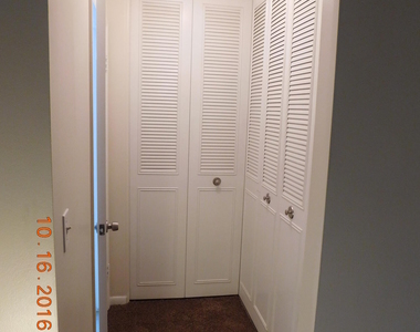 444 N Fox Hills N - Photo Thumbnail 20