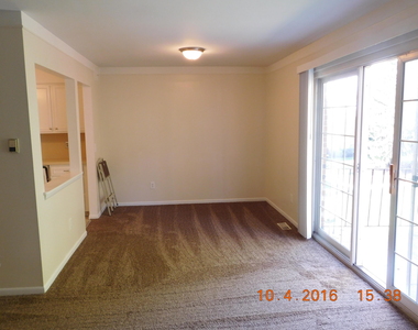 444 N Fox Hills N - Photo Thumbnail 9