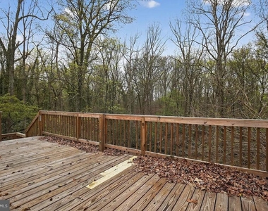 8512 Rose Marie Drive - Photo Thumbnail 13