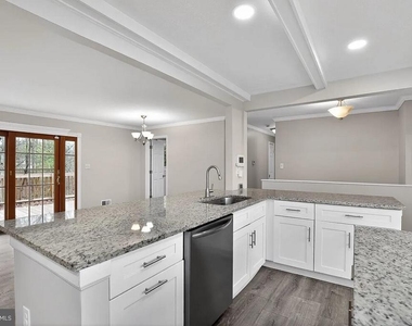 8512 Rose Marie Drive - Photo Thumbnail 2