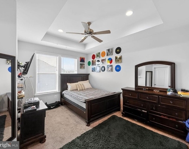 10321 Vista Meadow Way - Photo Thumbnail 1