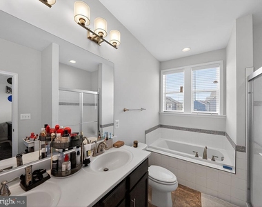 10321 Vista Meadow Way - Photo Thumbnail 2