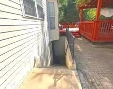 2603 Ainsworth Terrace - Photo Thumbnail 8