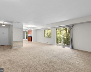 10643 Weymouth Street - Photo Thumbnail 5