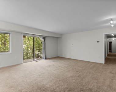 10643 Weymouth Street - Photo Thumbnail 4