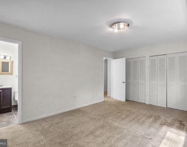 10643 Weymouth Street - Photo Thumbnail 17