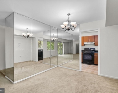 10643 Weymouth Street - Photo Thumbnail 8
