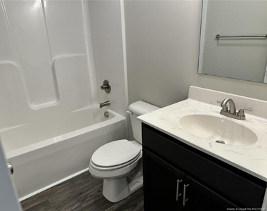 1890 Frankie Avenue - Photo Thumbnail 16