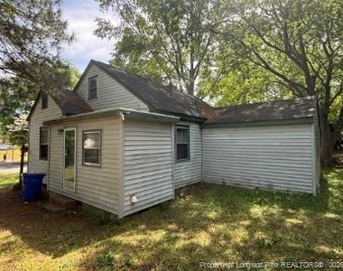 282 Windsor Drive - Photo Thumbnail 16