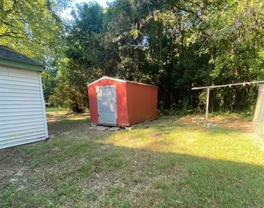 282 Windsor Drive - Photo Thumbnail 14