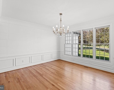 14216 Cervantes Avenue - Photo Thumbnail 10
