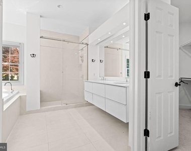 14216 Cervantes Avenue - Photo Thumbnail 19