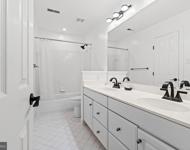 14216 Cervantes Avenue - Photo Thumbnail 36
