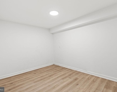 14216 Cervantes Avenue - Photo Thumbnail 42