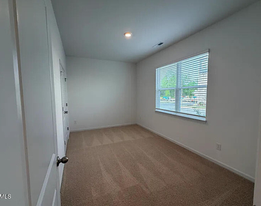 721 Lucky Clover Way - Photo Thumbnail 25