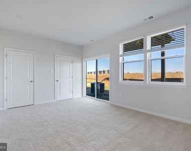 462 Tiller Street - Photo Thumbnail 28