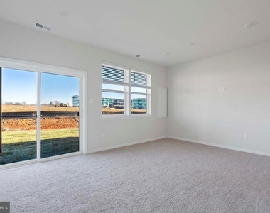 462 Tiller Street - Photo Thumbnail 27