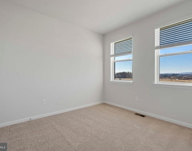 462 Tiller Street - Photo Thumbnail 22