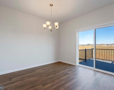 462 Tiller Street - Photo Thumbnail 12