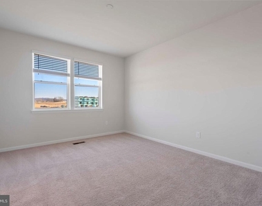 462 Tiller Street - Photo Thumbnail 15