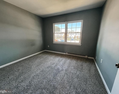 75 Grand Drive - Photo Thumbnail 9