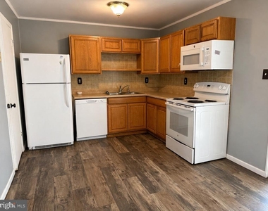 75 Grand Drive - Photo Thumbnail 1