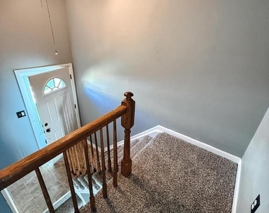 75 Grand Drive - Photo Thumbnail 8