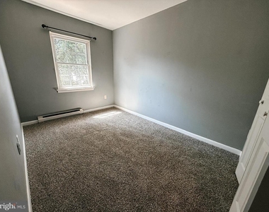 75 Grand Drive - Photo Thumbnail 11