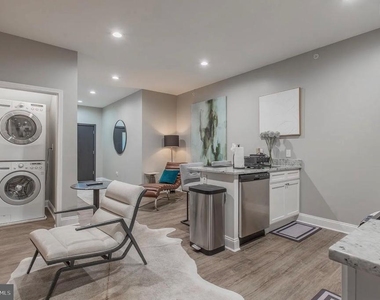 3221 Noble St. - Photo Thumbnail 1