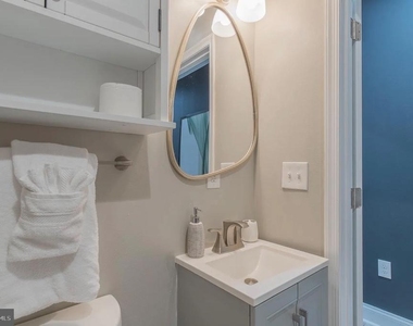 3221 Noble St. - Photo Thumbnail 16