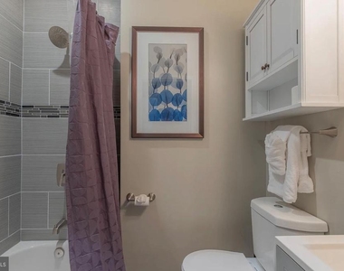 3221 Noble St. - Photo Thumbnail 17