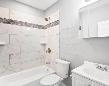 2880 Pelham Avenue - Photo Thumbnail 17