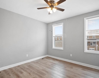 2880 Pelham Avenue - Photo Thumbnail 15