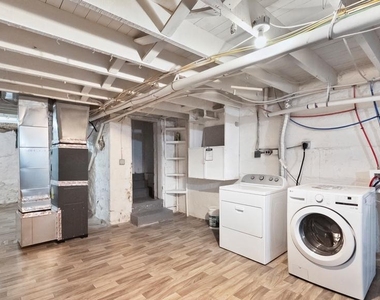 2880 Pelham Avenue - Photo Thumbnail 23