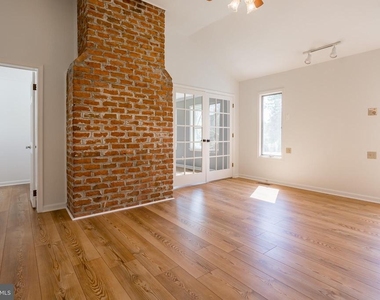 31245 Mohican Drive - Photo Thumbnail 9