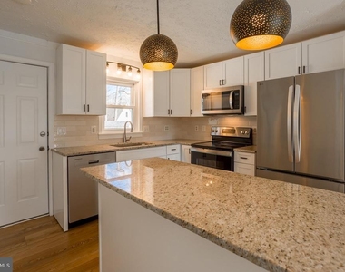 31245 Mohican Drive - Photo Thumbnail 16