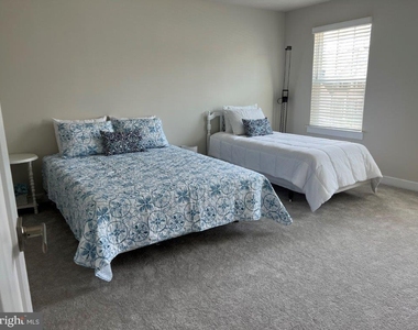 37323 Kestrel Way - Photo Thumbnail 13