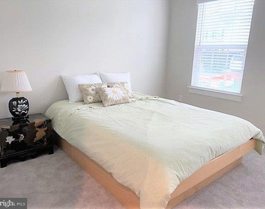 37323 Kestrel Way - Photo Thumbnail 14
