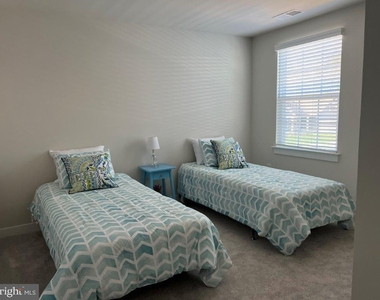 37323 Kestrel Way - Photo Thumbnail 12