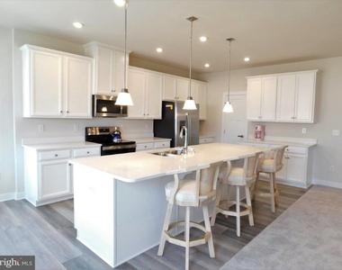 37323 Kestrel Way - Photo Thumbnail 1