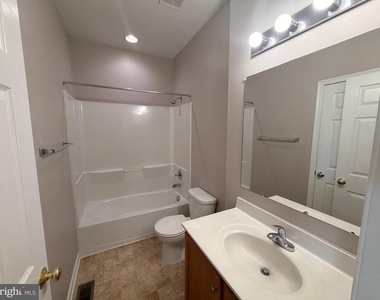 1331 Parish Avenue - Photo Thumbnail 26