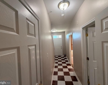 1331 Parish Avenue - Photo Thumbnail 9