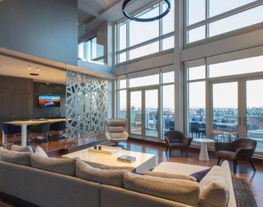 2424 18th Street Nw - Photo Thumbnail 4