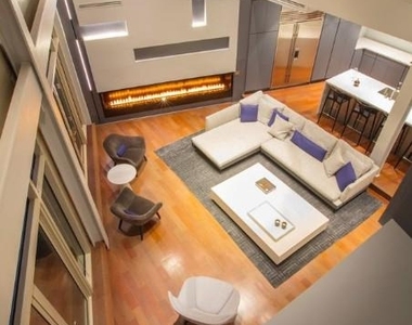2424 18th Street Nw - Photo Thumbnail 3
